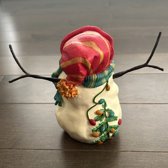 HALLMARK Mitford “Moe” Snowman, Teal Christmas Lights Holiday Decor, Christmas - Picture 4 of 10